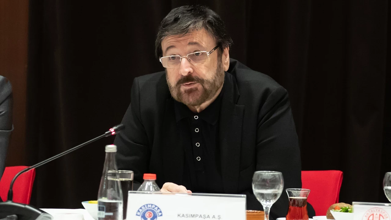 Önce BİM marketlerini sonra da AKP’yi kurdular: Gözaltına alınan Fatih Saraç’ın bilinmeyenleri