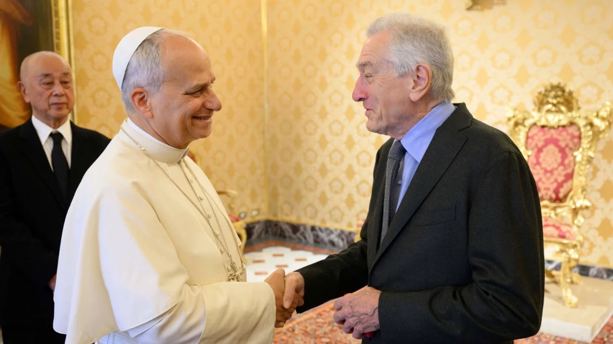 Papa'yla görüşen Robert De Niro’dan Trump’a sert sözler