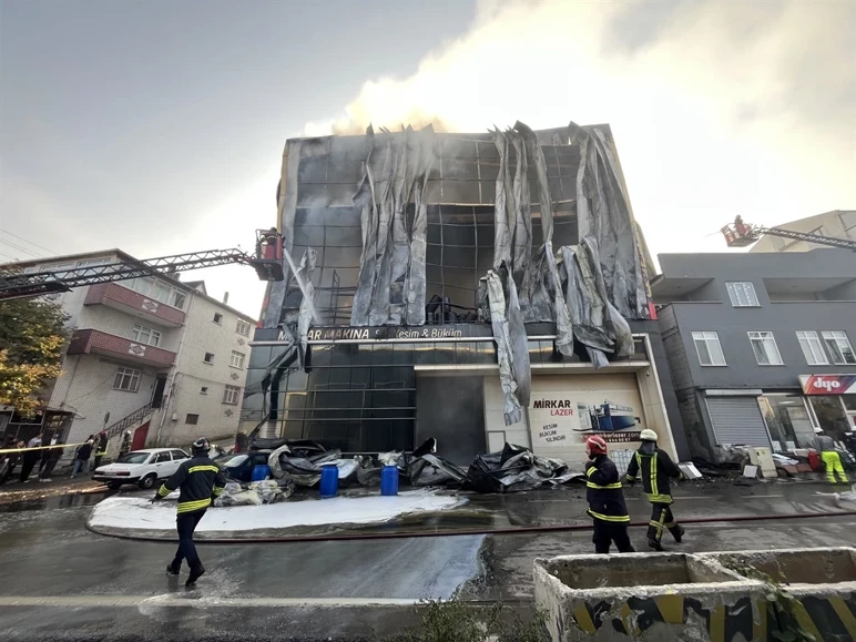 Kocaeli'deki yangınla ilgili Çalışma Bakanlığı'ndan açıklama: 7 kişi açığa alındı
