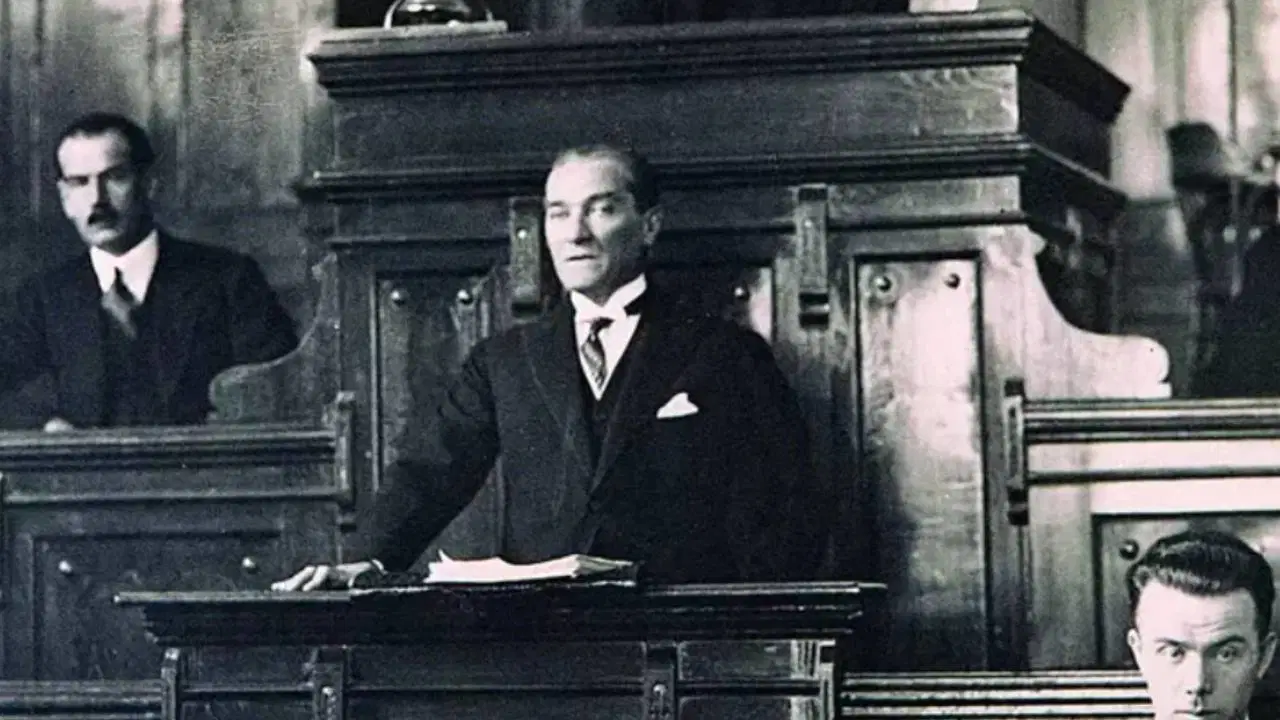 Siyasilerden '10 Kasım' mesajları