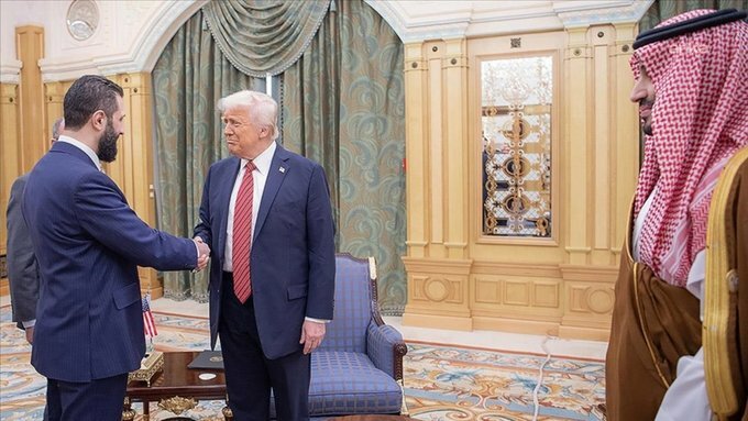 Beyaz Saray'da tarihi Trump ve Şara görüşmesi: ABD, Sezar yaptırımlarını durdurdu