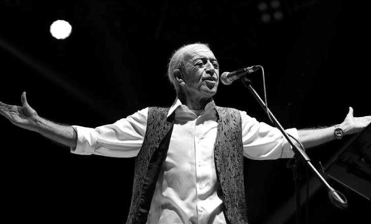 Edip Akbayram’ın türkülerine saygı duruşu AKM’de