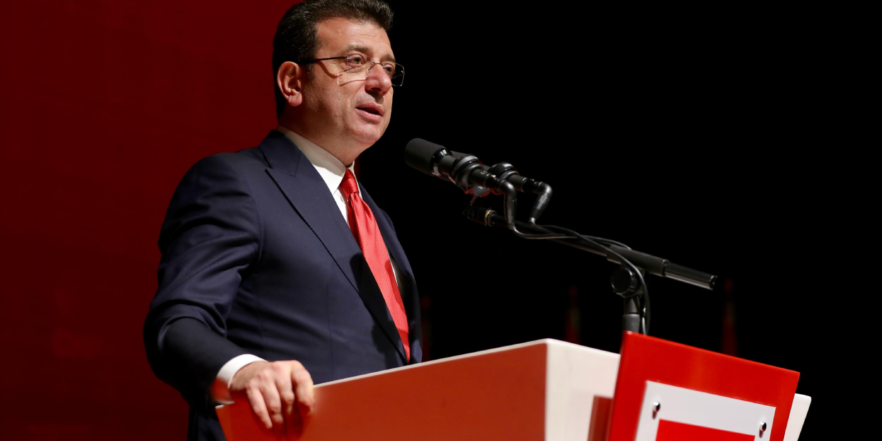 Ekrem İmamoğlu'ndan Gürcistan'da düşen uçak için başsağlığı mesajı