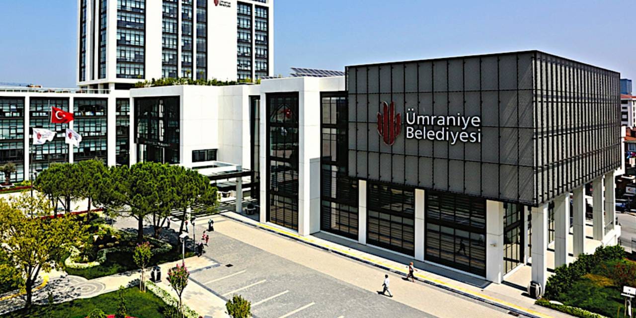 Ümraniye'de tanıdığa koltuk: AKP İlçe Başkanı'nın oğlu müdür oldu!