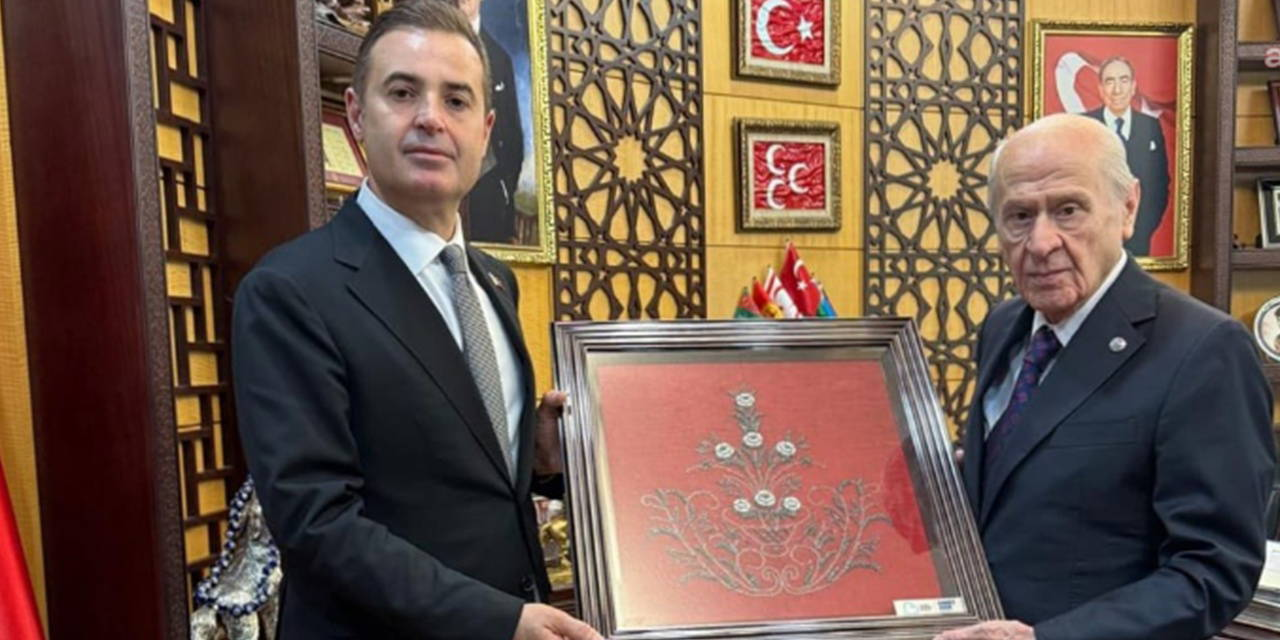 CHP'li belediye başkanı Ahmet Akın, Devlet Bahçeli'ye ziyaret etti