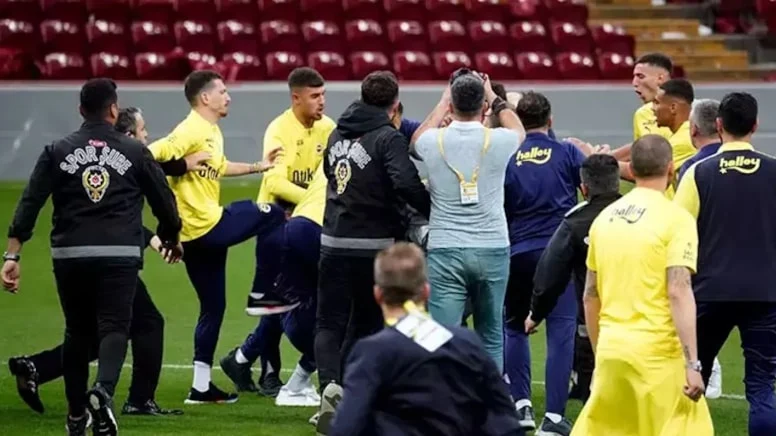 Mert Hakan ve Oosterwolde  hakkında hapis istemi!