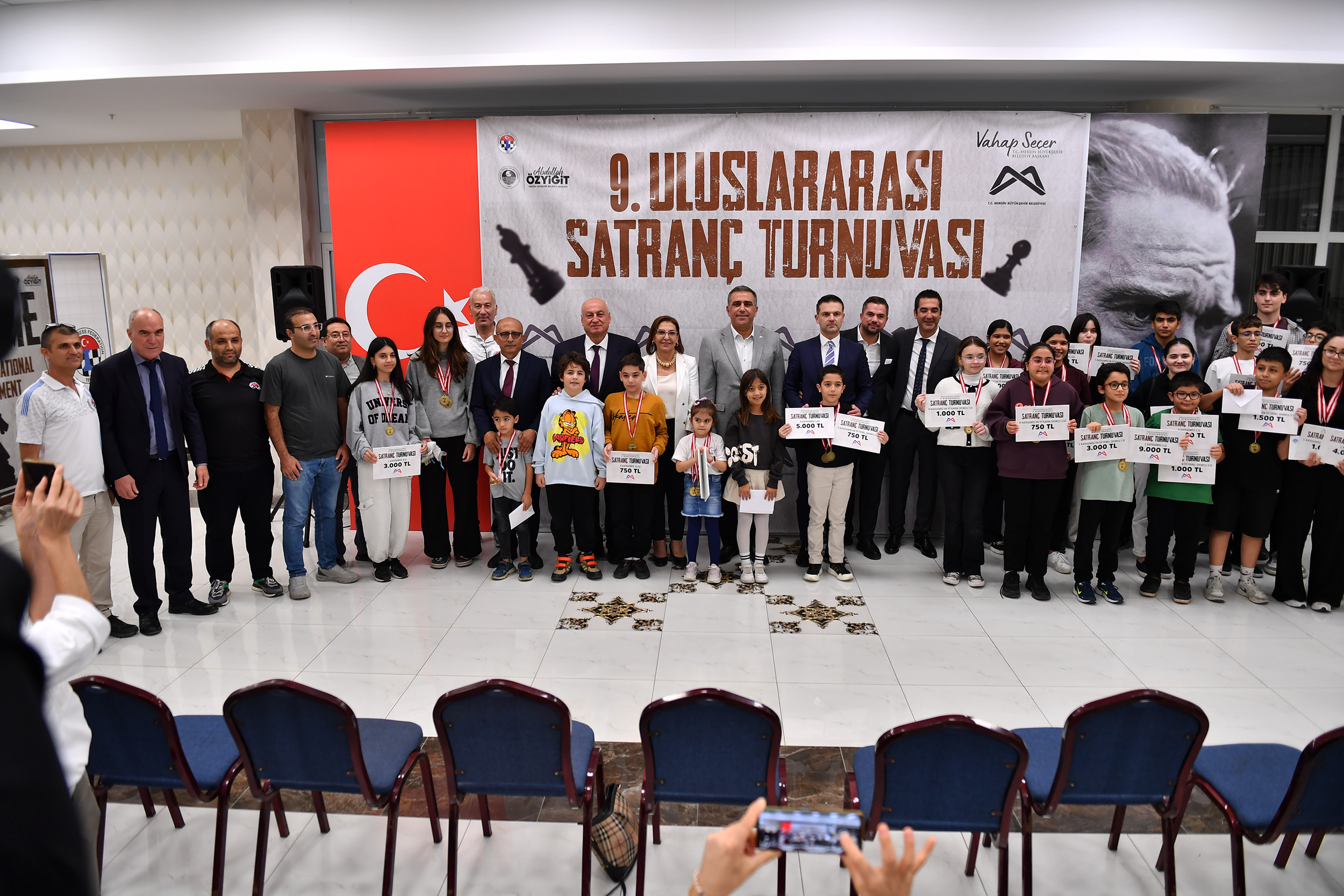 Mersin’de Uluslararası Satranç buluşmasında ödüller sahiplerini buldu