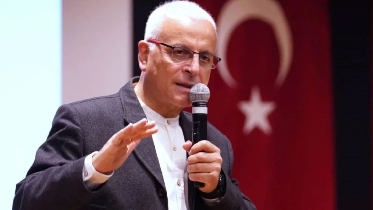 Merdan Yanardağ: Bu saçmalık ile mücadele etmek ağır geliyor