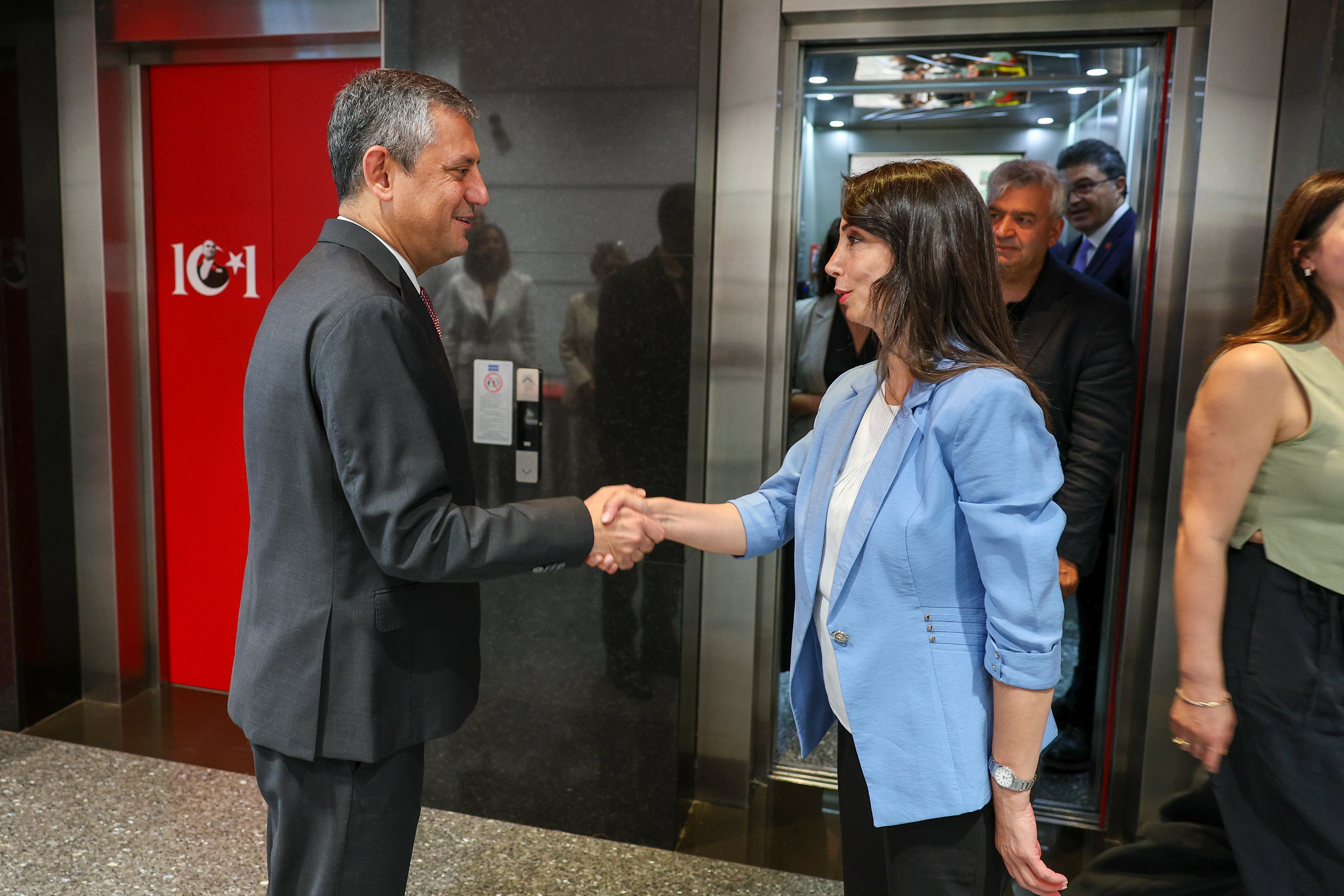 CHP Genel Başkanı Özgür Özel ve DEM Parti Eş Başkanı Hatimoğulları hakkında fezleke!
