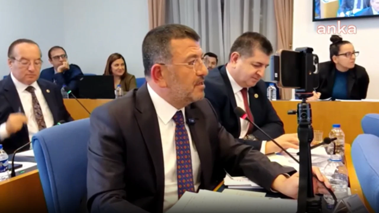 Veli Ağbaba’dan Hakan Fidan’a: ‘Taht için evlat boğulmuş bir gelenekten geliyoruz, aman ha’