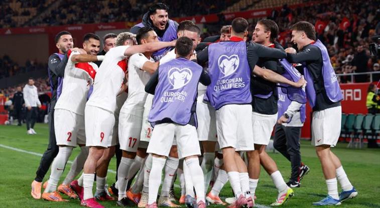 İspanya basını Türkiye'yi konuşuyor: Soğuk bir gece