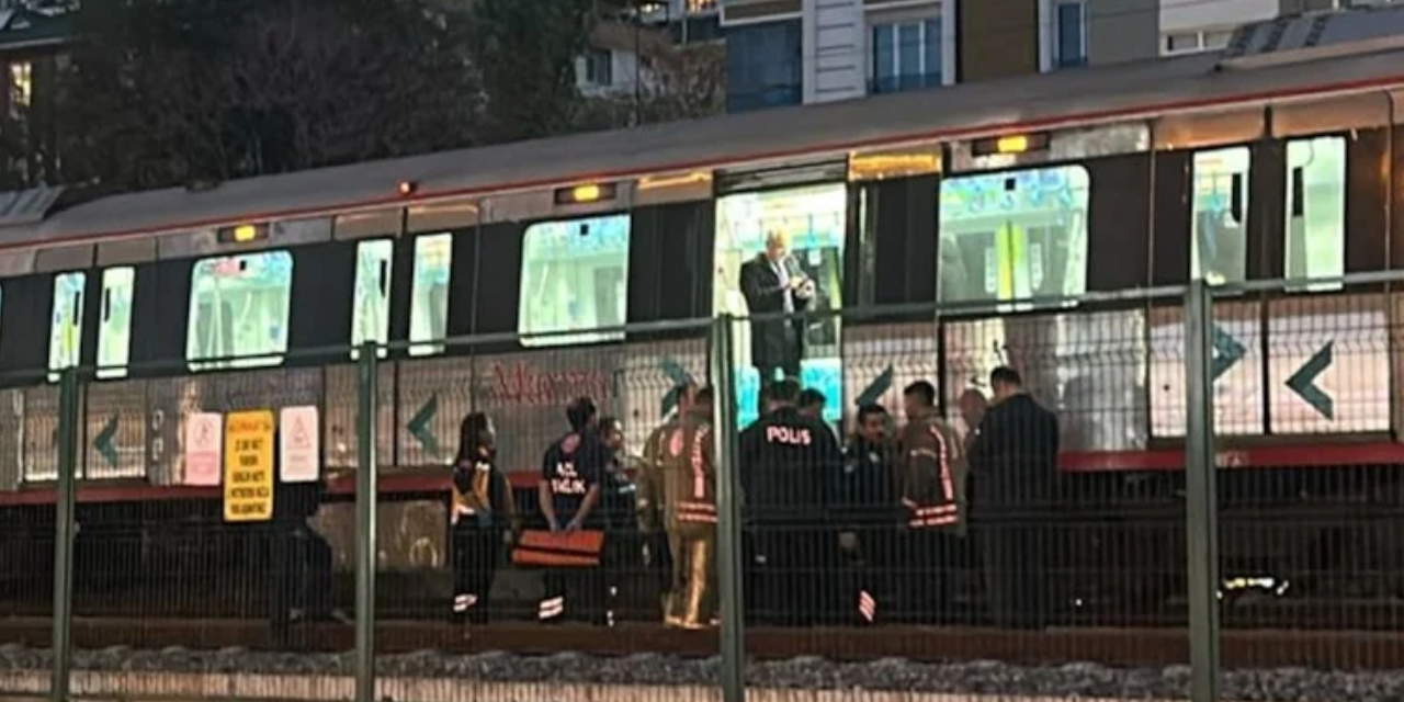 Marmaray'da intihar! Raylara atlayan 1 kişi hayatını kaybetti
