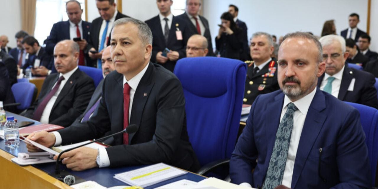 İçişleri Bakanlığı’nda neler oluyor: Bakan Yerlikaya ile Bülent Turan arasında kriz mi var
