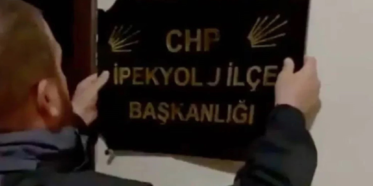 CHP'den ilçe binası saldırısına kınama: Vandalizmden medet umanlar hiç heveslenmesin