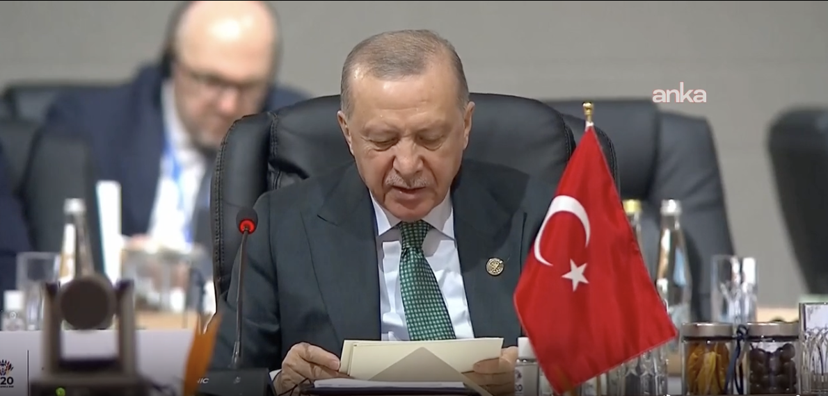 Erdoğan: Gazze'de sağlanan ateşkesin devamı tüm dünyanın huzuru için önemli