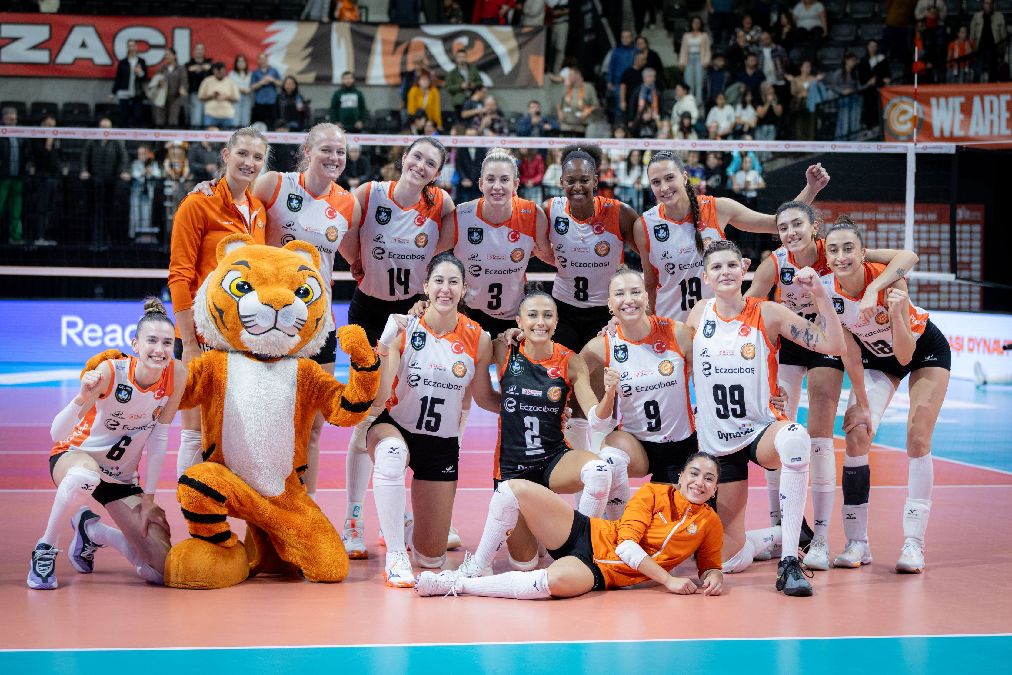 Eczacıbaşı Dynavit Aras Kargo’ya set vermedi