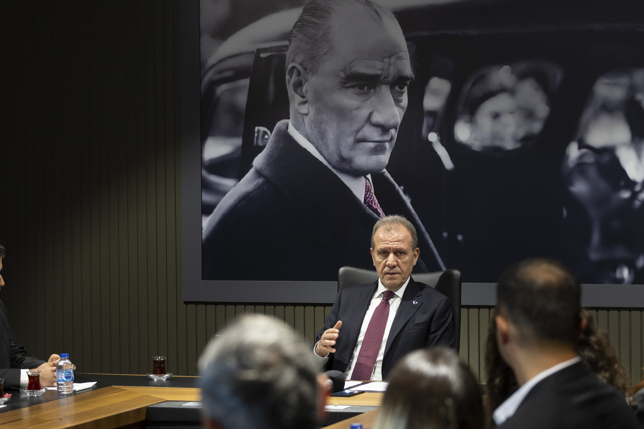 Büyükşehir’in emektar öğretmenlerinden Başkan Seçer’e ziyaret