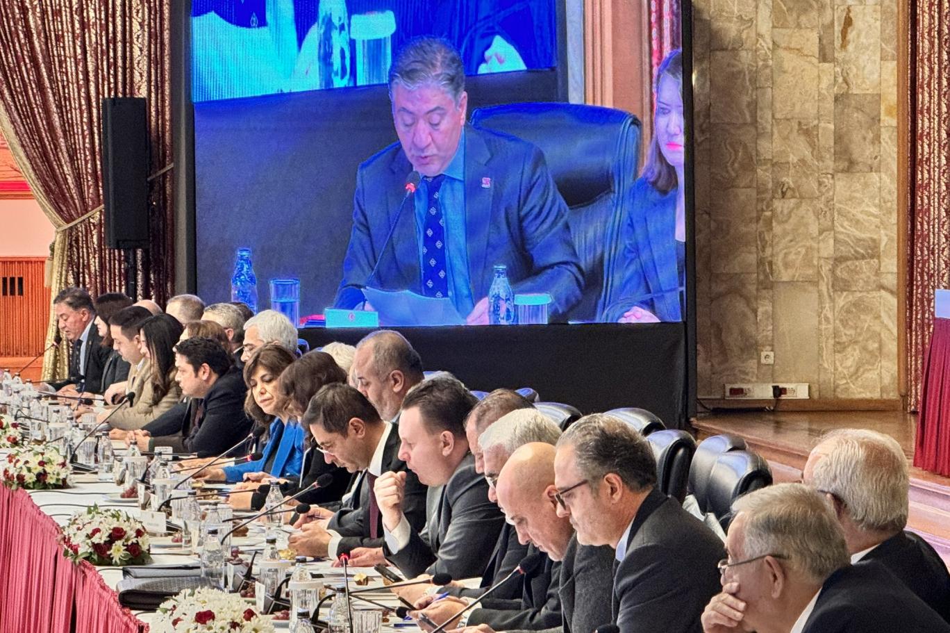 CHP'den İmralı eleştirilerine cevap: Siyasi algı operasyonlarının bir parçası