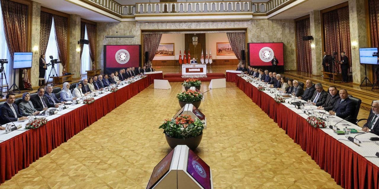 Süreç komisyonunda kritik toplantı ertelendi