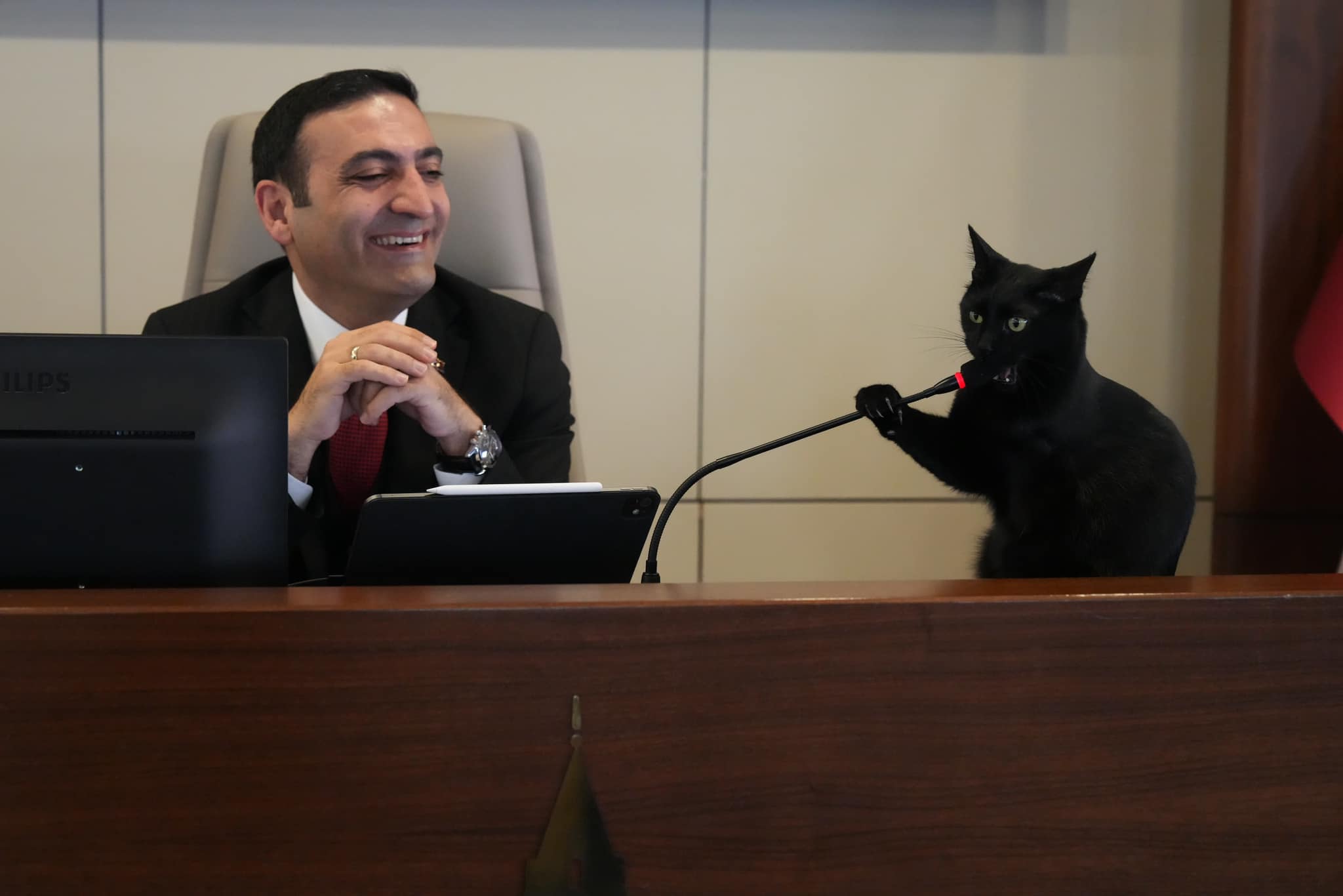 100 gündür tutuklu olan İnan Güney'den mektup: "Anamızın ak sütü kadar helal olan hürriyet ve mutluluk günleri gelecek"