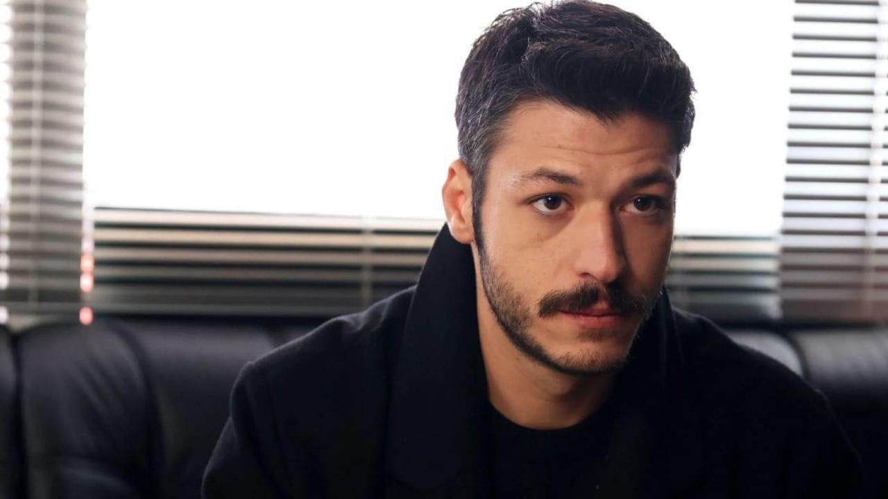 Ünlü oyuncu Kubilay Aka isyan etti: Alıyorlarmış kedileri kapanla!