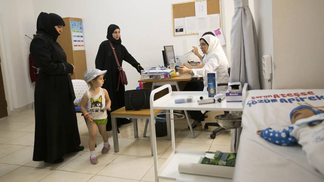 Göçmenler için yeni düzenleme: GSS katılım payı artık onlardan da alınacak!