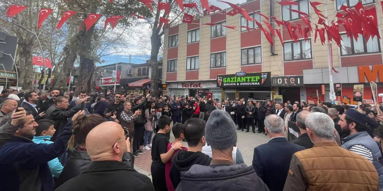Saadet Partisi'nden Papa 14. Leo'ya protesto: Haçlı zihniyetine yeni bir zemin