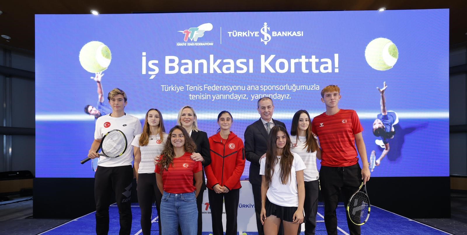 İş Bankası korta çıkıyor: Tenisin hem yanında hem yarınındayız