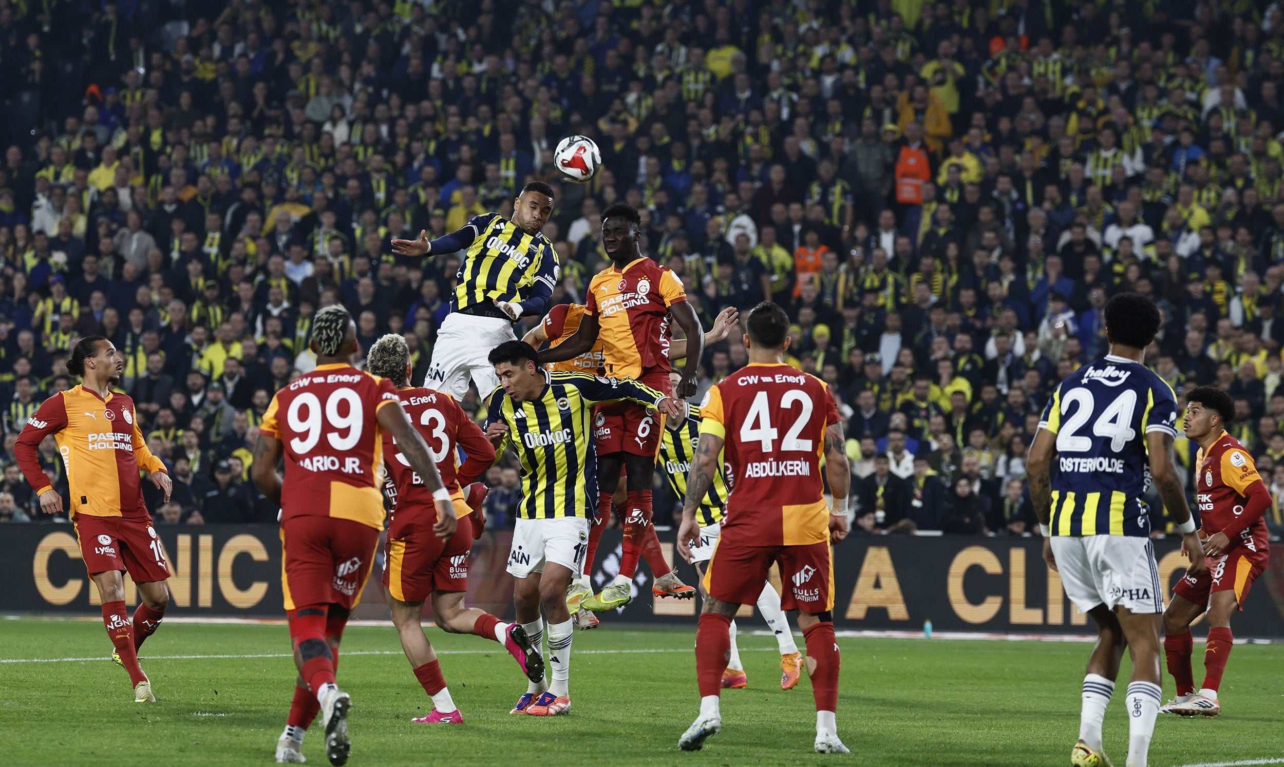 Fenerbahçe 90+5'te 1 puanı kurtardı: Derbide kazanan yok