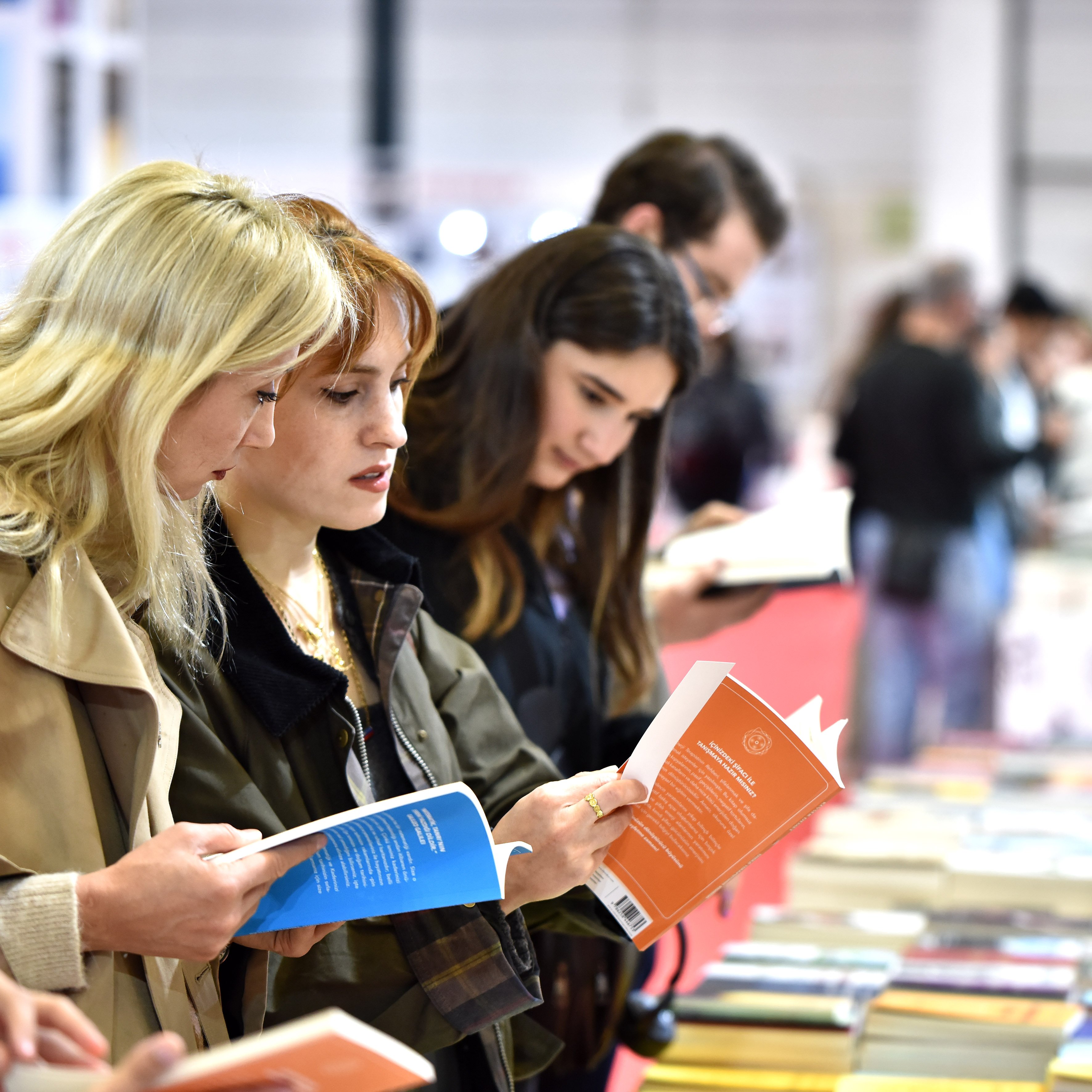 İstanbul Kitap Fuarı edebiyatın her halini kutlamak için gün sayıyor