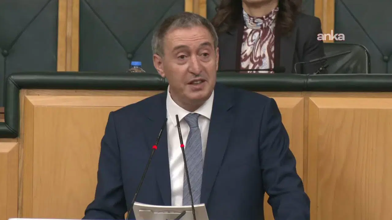 DEM Parti grup toplantısında konuşan Tuncer Bakırhan: ‘Kürsüden neden bir halkı aşağılayıcı sözler söylüyorsunuz Sayın Özel’