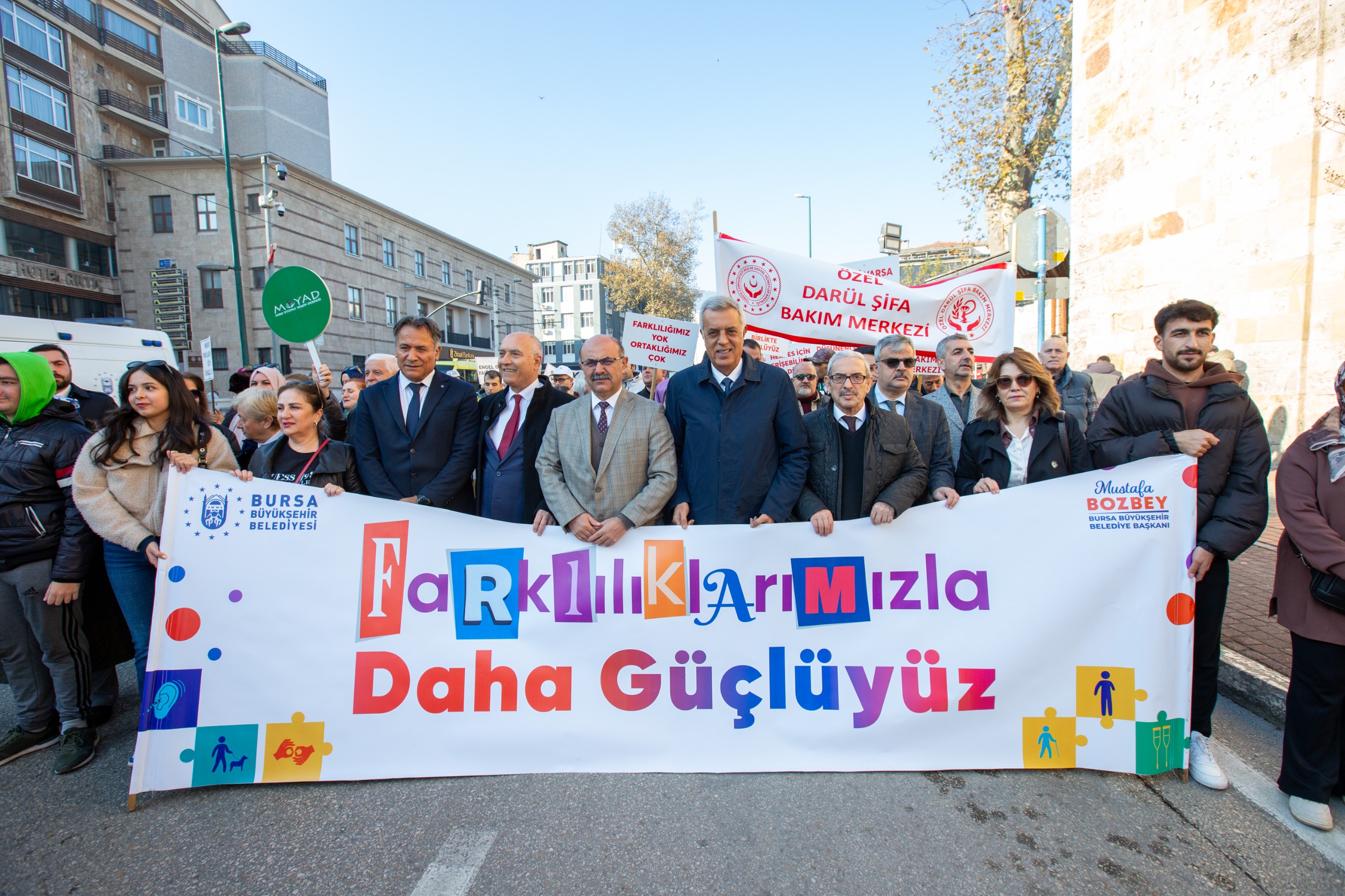 Bursa’da Engelli Farkındalık Yürüyüşü düzenlendi