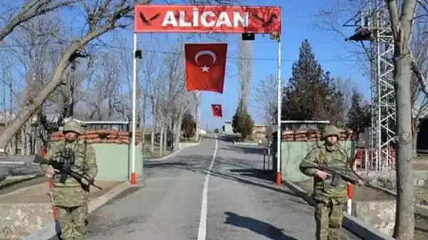 Bloomberg: Türkiye, 6 ay içinde Ermenistan'la kara sınırını yeniden açmayı planlıyor