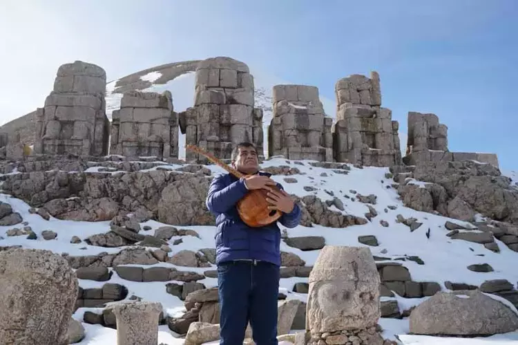 Nemrut'ta bağlama parçalayan Aydın Aydın'a soruşturma