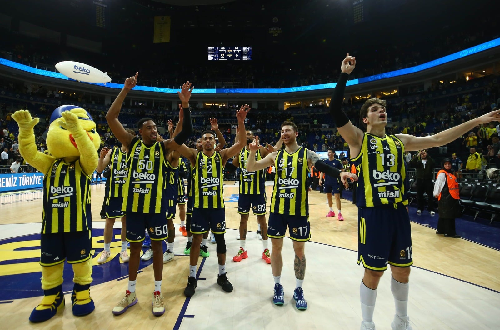 EuroLeague’de Fenerbahçe Beko - Olympiacos maçına yağmur engeli