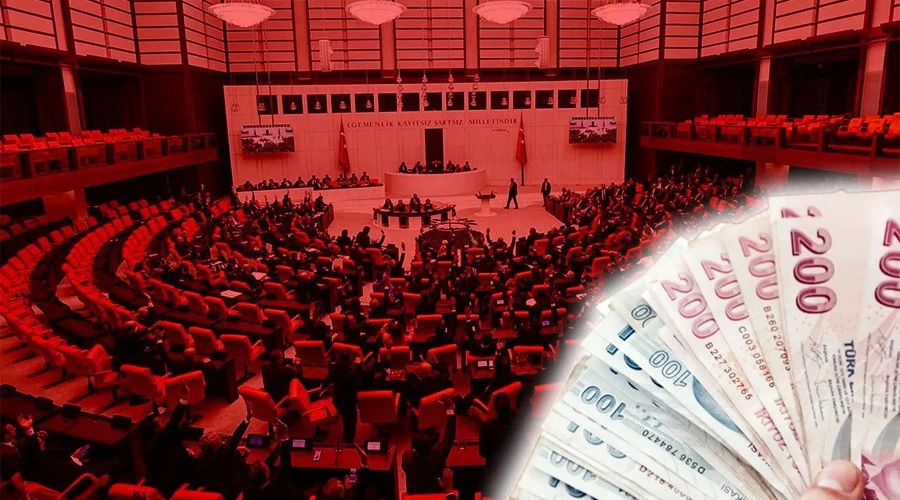 Cem Küçük bile karşı çıkmıştı: Üst düzey bürokratlara seyyanen zam iptal edildi