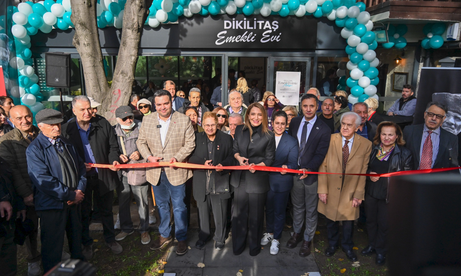 Beşiktaş’ta Emekli Evi açıldı, çay 1 TL!