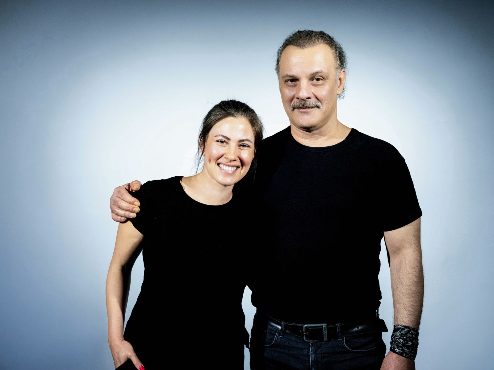 “Çok Önemli Bir Haber” Baba Sahne’de izleyiciyle buluşuyor