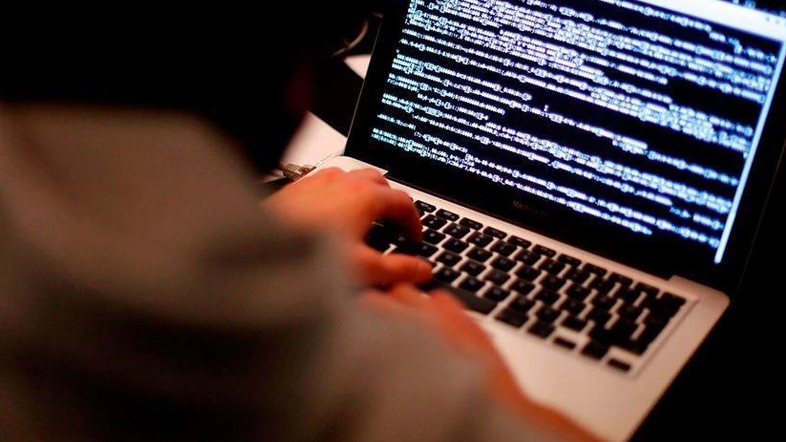 “Showbahis” operasyonu: 2 milyar TL’lik yasadışı bahis soruşturmasında 20 gözaltı!