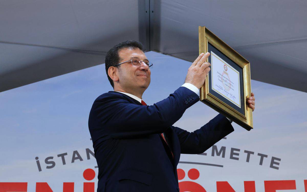 İmmaoğlu'nun diploma davasında ses kayıtları gözaltısı: Kaydı paylaşanların evlerine baskın!