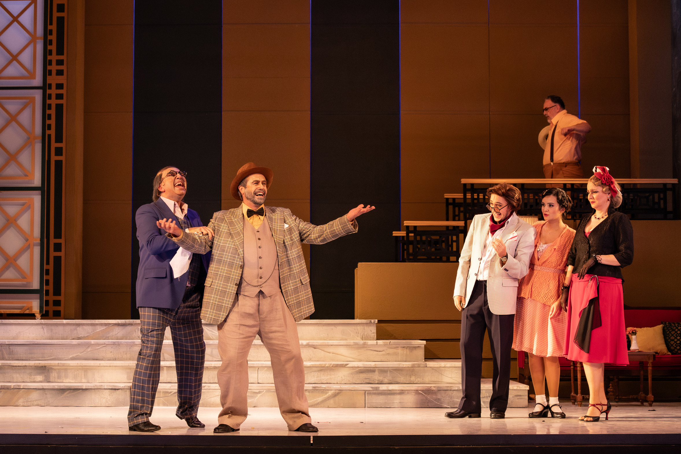 “Deli Dolu” Opereti, mizah ve müziğiyle sahneye çıkıyor!