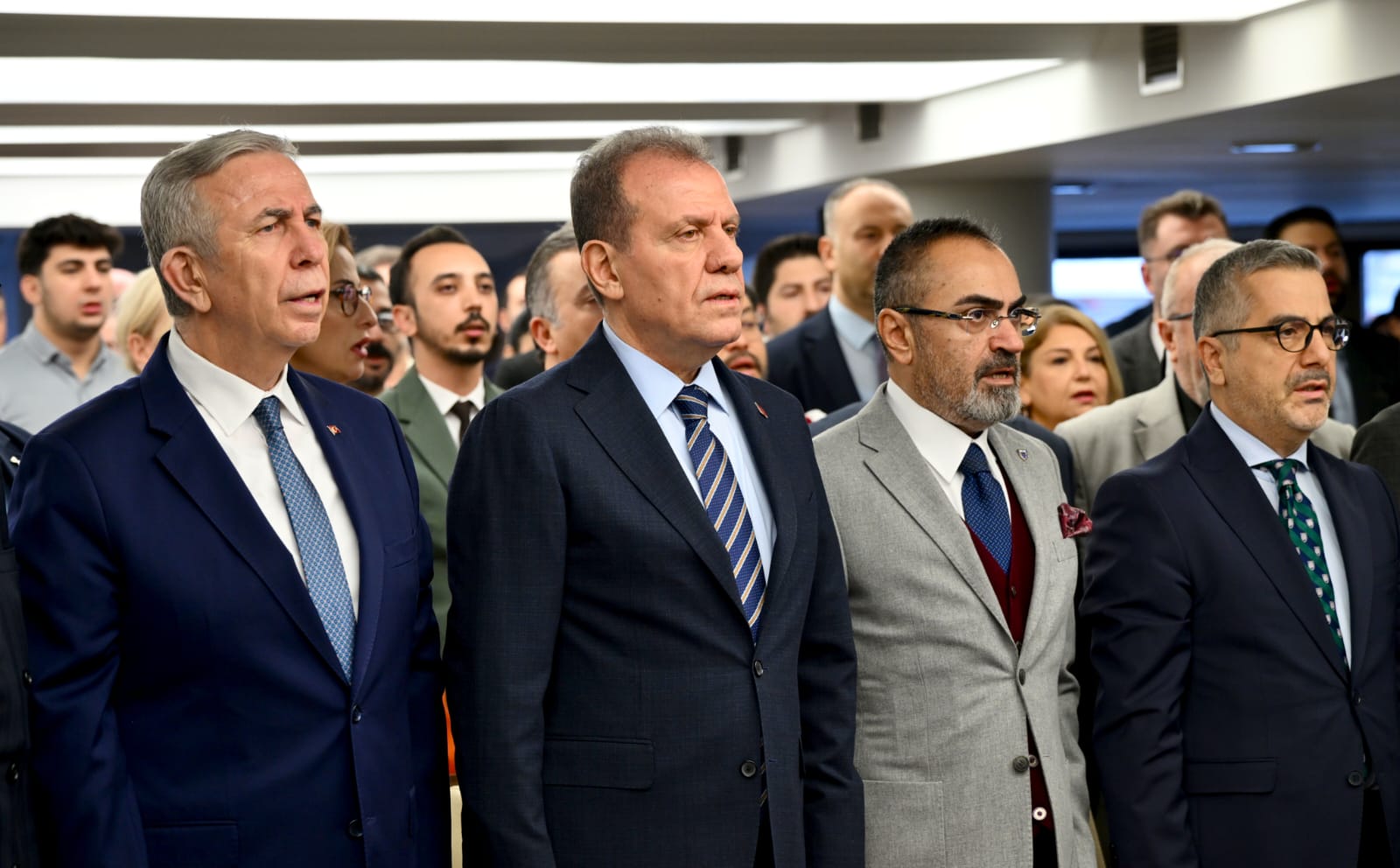 Vahap Seçer, ‘7. Ulusal Yerel Yönetimler Sempozyumu’na katıldı