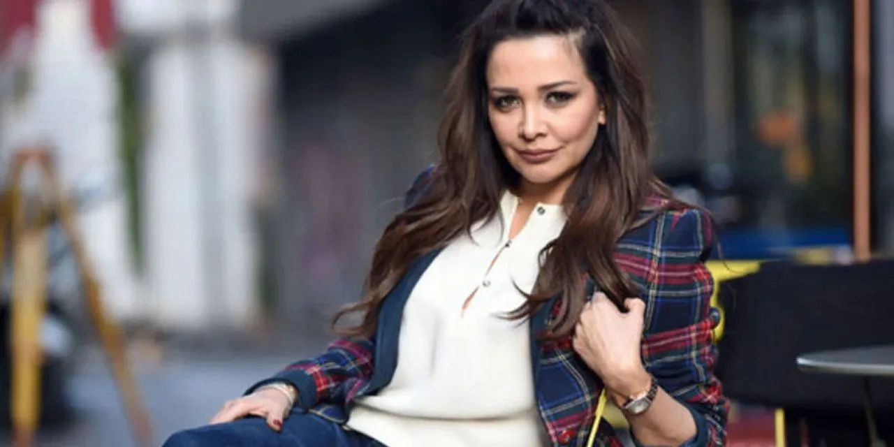 Evrim Akın sunucusu olduğu ev gezmesi programından gönderildi