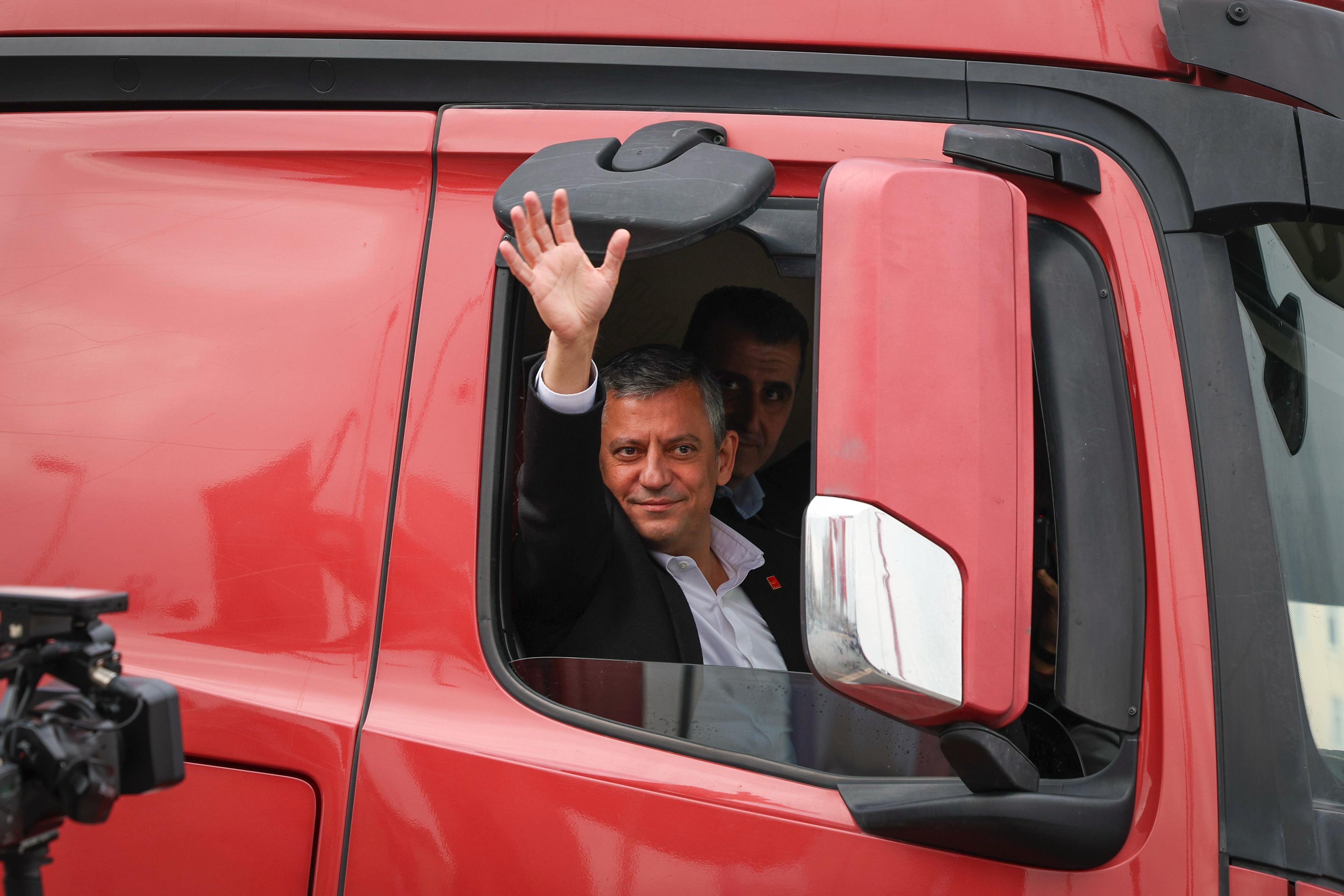 Özgür Özel Kayseri'den halka seslendi: İlke'den başka bir gizli tanık daha çekildi