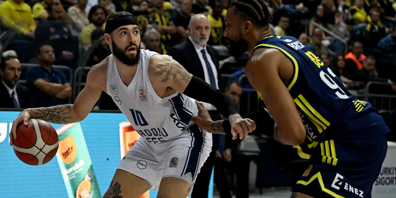 Fenerbahçe Beko uzatmalarda güldü! Anadolu Efes'ten üst üste 5'inci mağlubiyet
