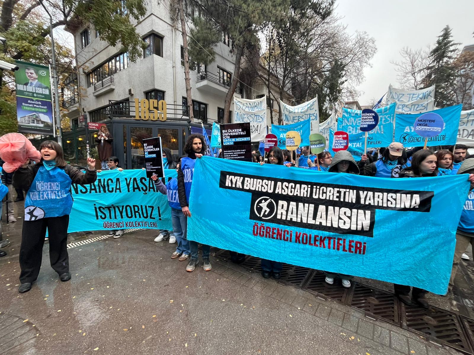 Üniversiteliler Ankara'da yoksulluğa karşı buluştu: 3 bin lira bursla geçinemiyoruz