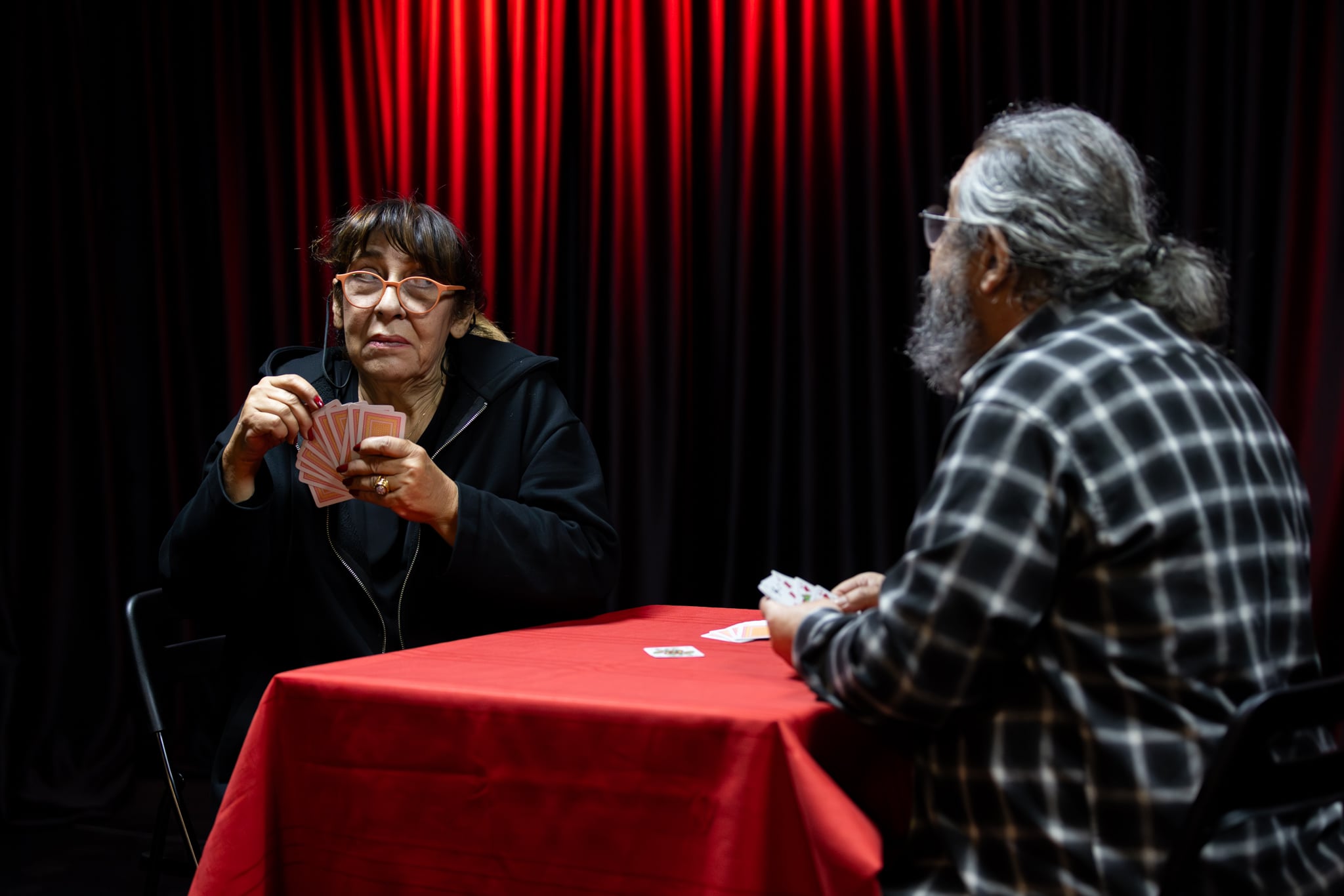 Tiyatrokare’den yeni sezona duygusal komedi: “Konken Partisi” seyirciyle buluşuyor