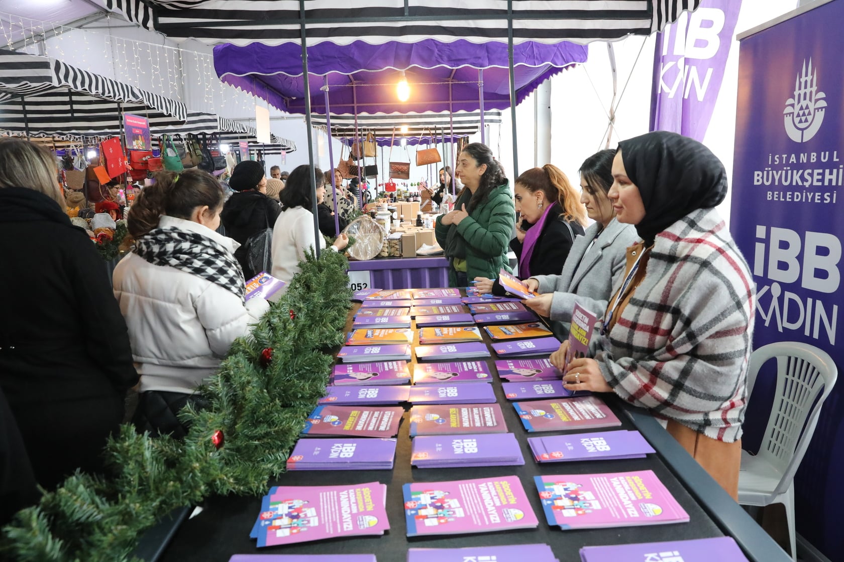 Kadın kooperatifleri Galataport’ta: Yılbaşı alışverişi dayanışmayla büyüyor