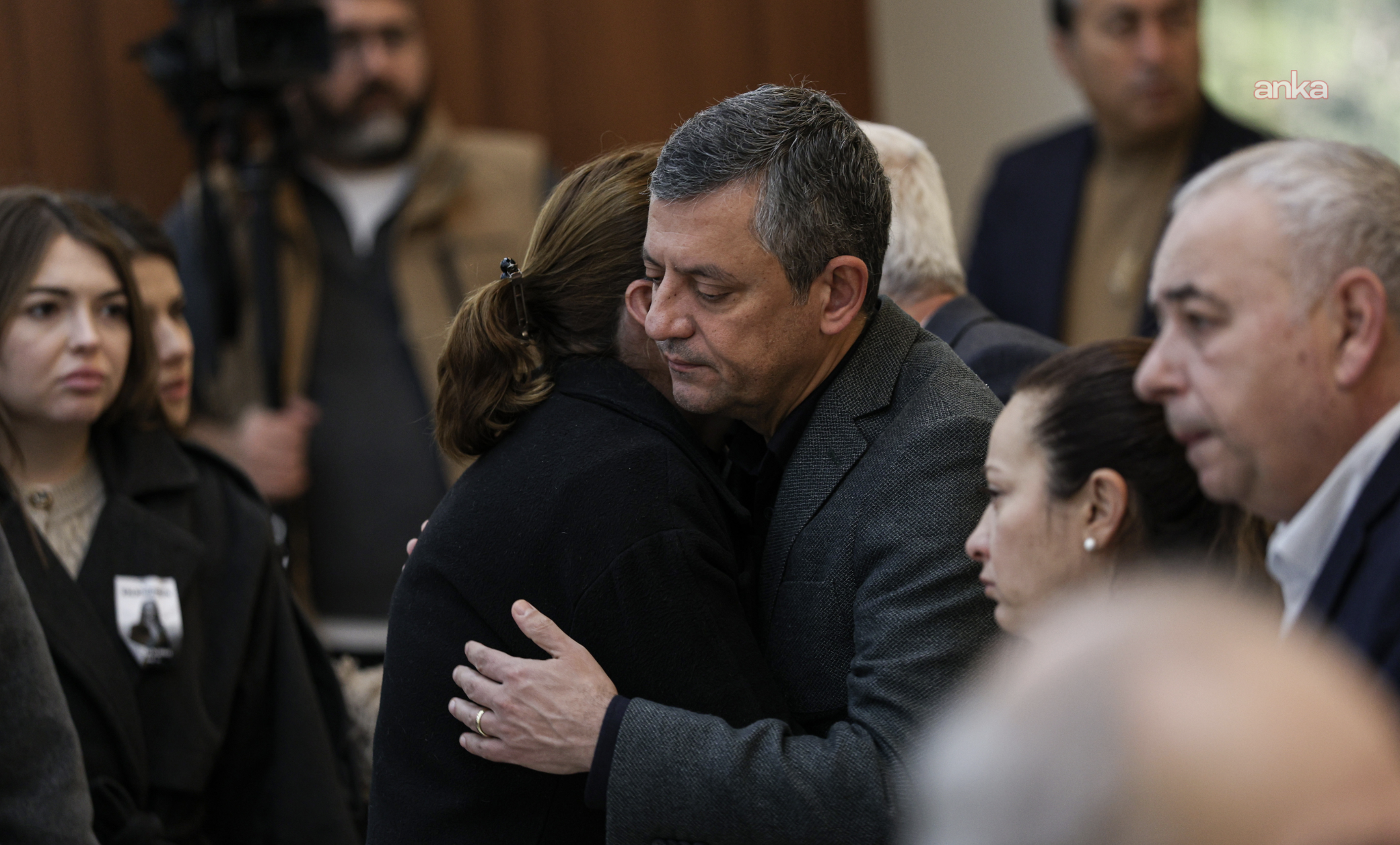 Durbay ailesi ve Özgür Özel, Manisa’da taziyeleri kabul ediyor