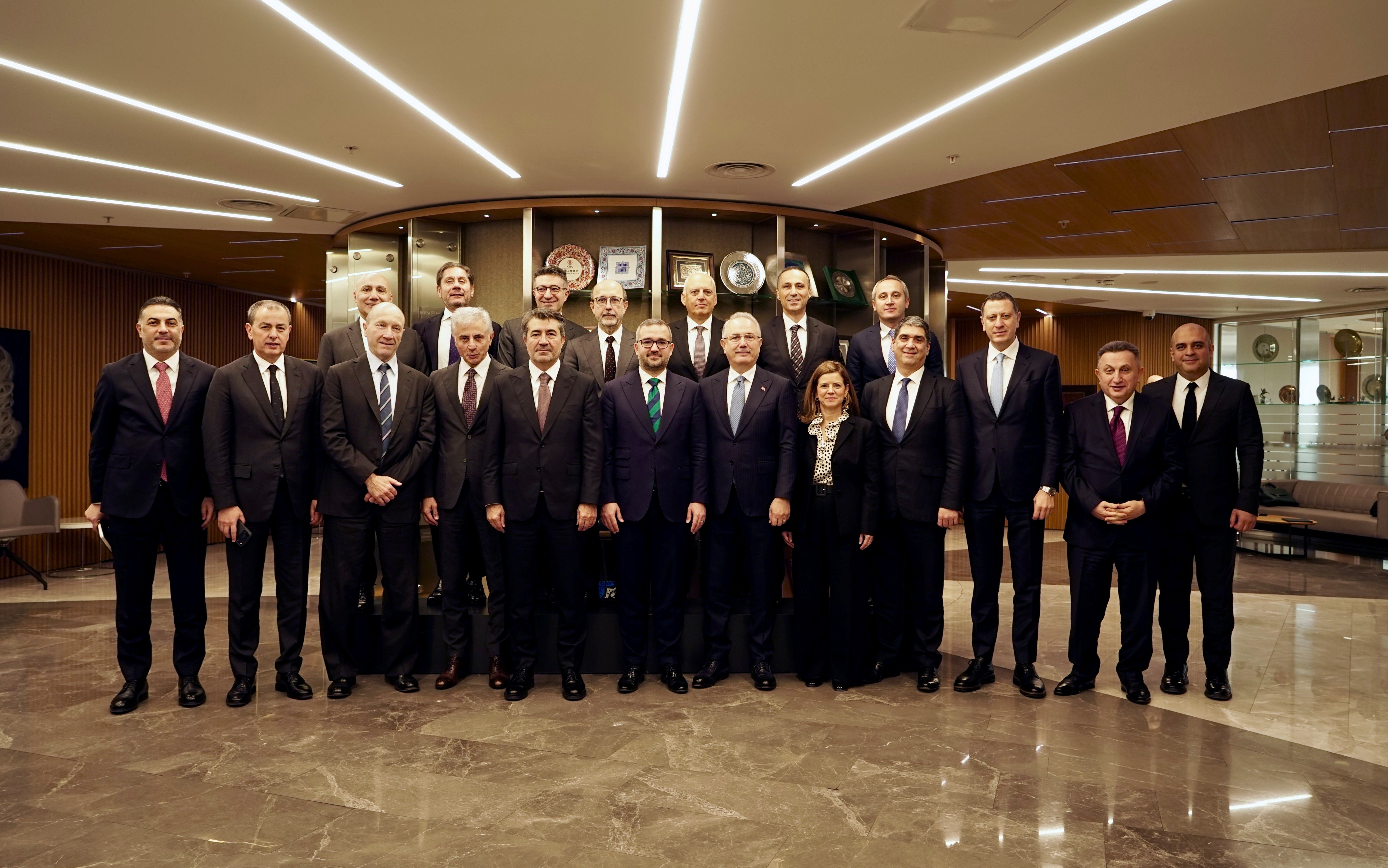 Karahan, TBB yönetimiyle görüştü: Gündemde küresel ekonomi ve para politikası var